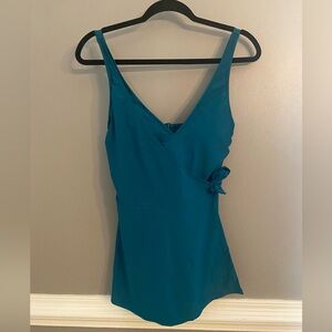 Wrap one piece bathing suit old navy size medium
